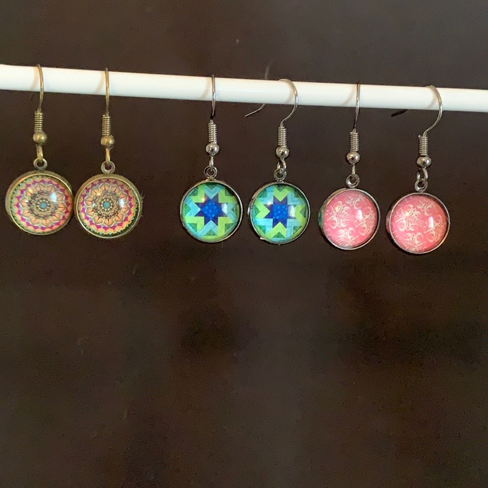 21356 3/$15 multi-colored earrings
